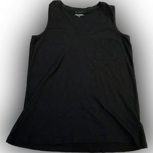 Max Studio black Pima cotton tank top size small front pocket v neck sleeveless